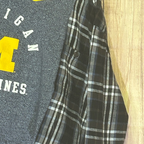 NWT Upcycled Michigan State Flannel Tee size medium to large - Picture 3 of 6